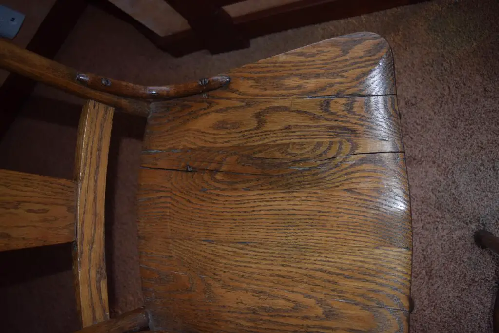 How To Fix Cracked Wood On A Chair? Safely! Chair N Table Idea